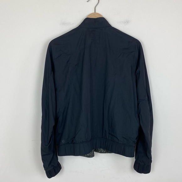 Lululemon Bombs Away Jacket Reversible - Picture 2 of 8